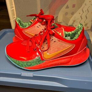 Nike SpongeBob SquarePants Kyrie Low 2 EP Mr Krabs